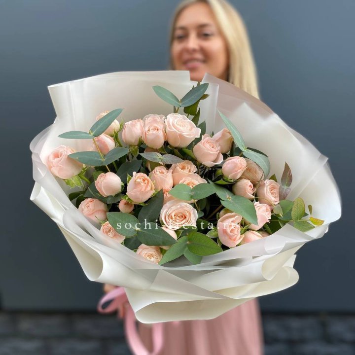 Букет кустовых роз "Фреш" в Энгельсе