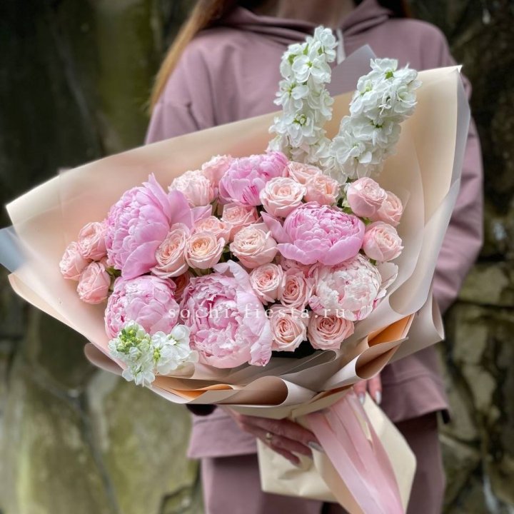 Букет с пионами №1 в Энгельсе