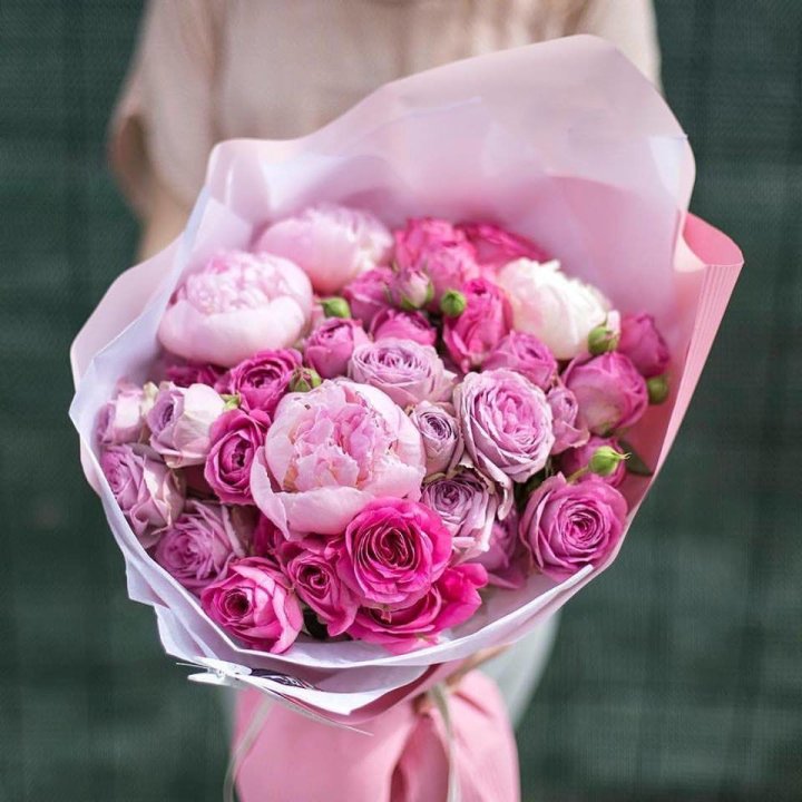 Букет с пионами "Леси" в Энгельсе