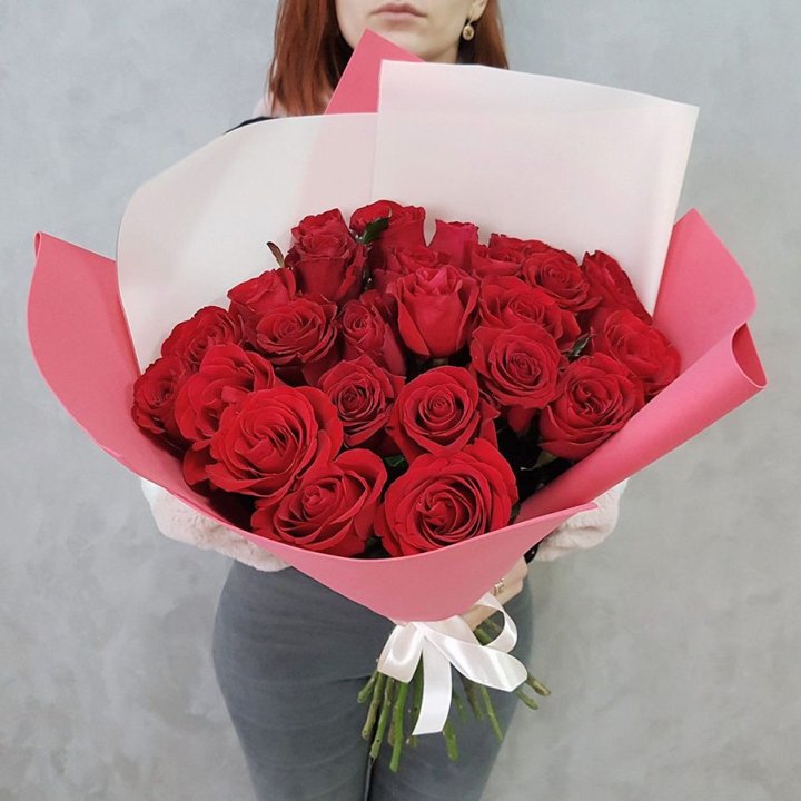 25 Красных роз рози вайт в Энгельсе