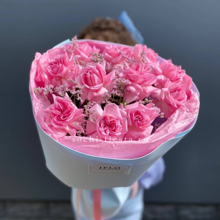 Букет французских розовых роз  в Энгельсе