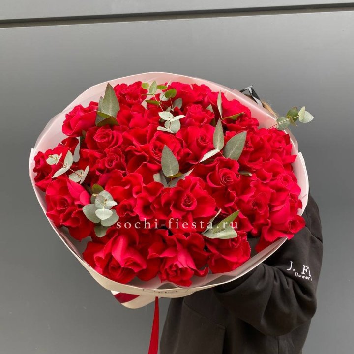 23 Красных французских роз в Энгельсе