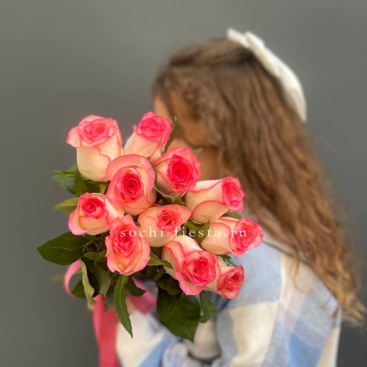 11 роз "Джумилия" в Энгельсе