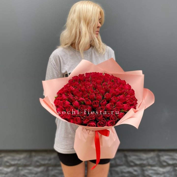 101  красная кенийская роза  в Энгельсе