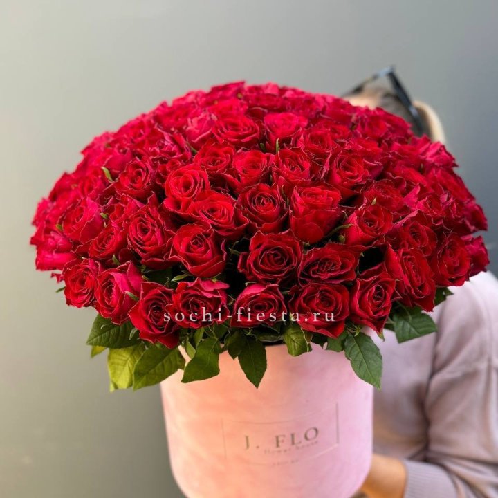 101 кенийская роза в цилиндре в Энгельсе