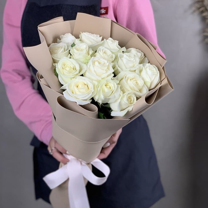 15 белых роз миракли в Энгельсе
