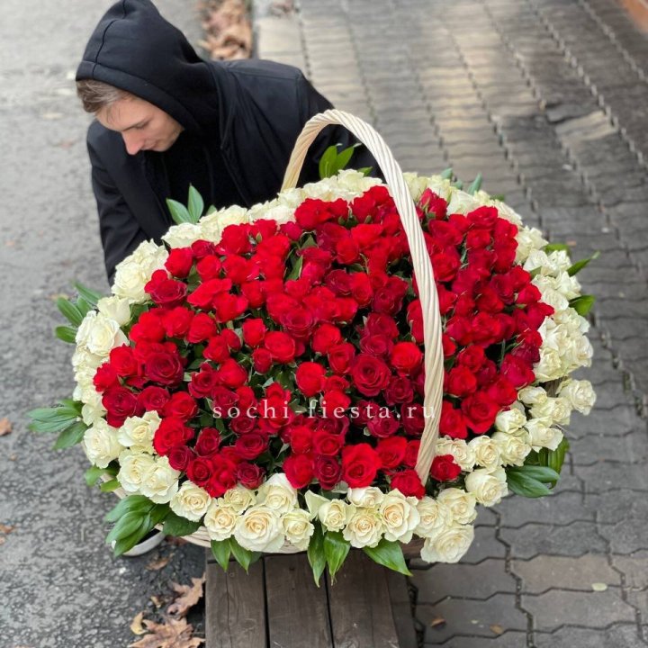 201  роза в корзине   в Энгельсе