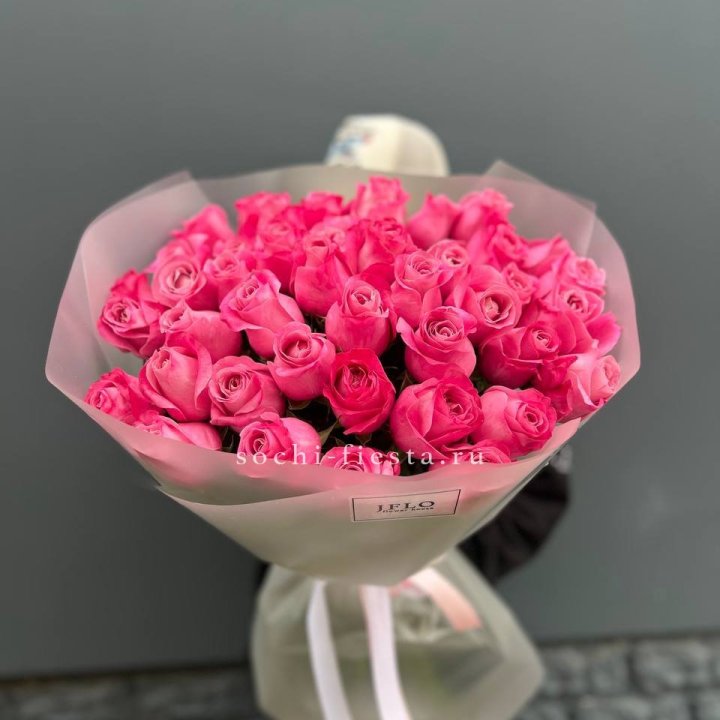 Роза малиновая в Энгельсе