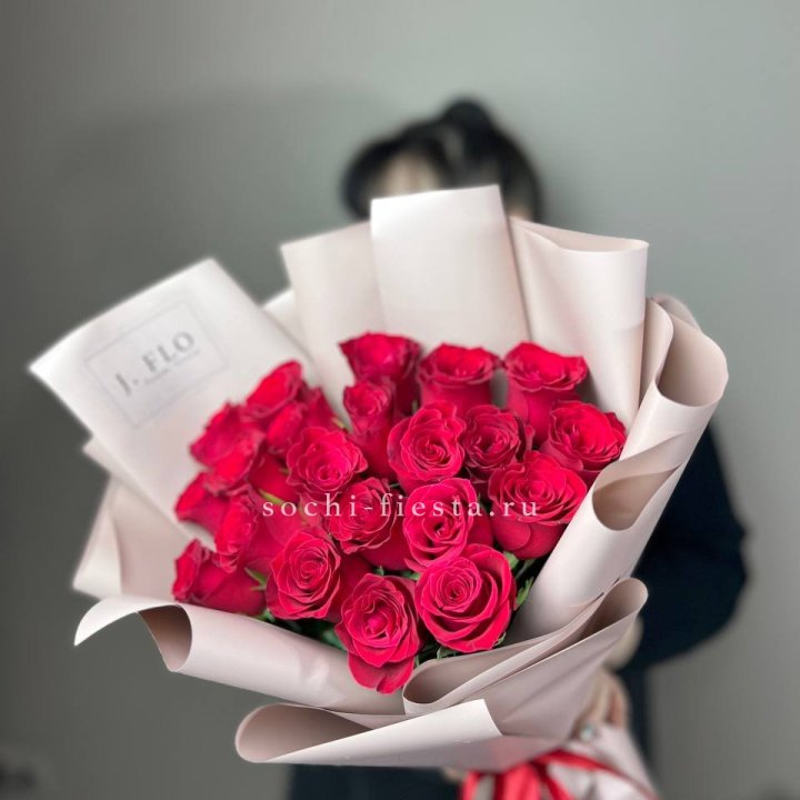 21 красная роза  в Энгельсе
