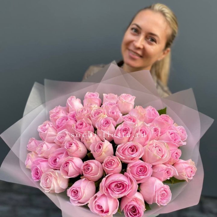 51 розовая роза в Энгельсе