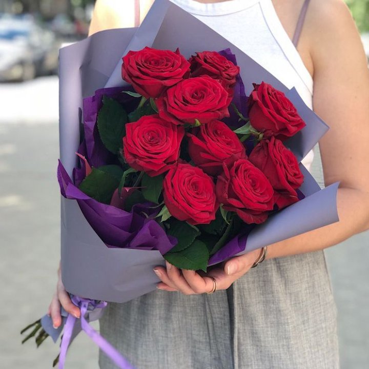 9  красных роз №1 в Энгельсе