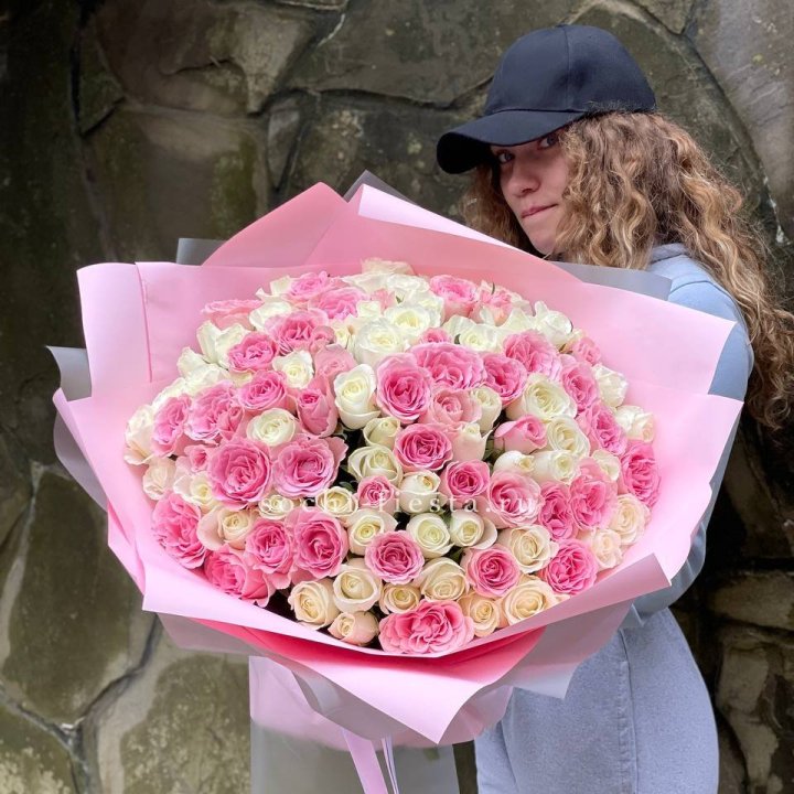 101 роза Миксбери в Энгельсе