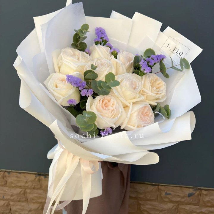 Букет из роз Вайт охара в Энгельсе