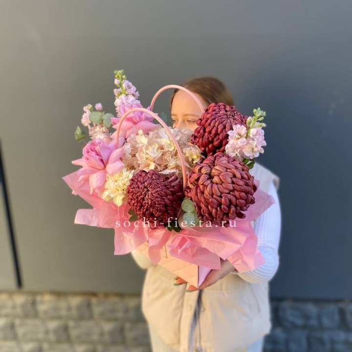 Сумочка нежная с бигуди в Энгельсе