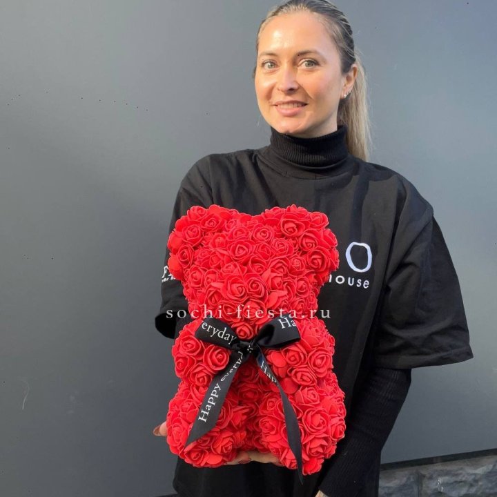 Медведь из роз красный в Энгельсе