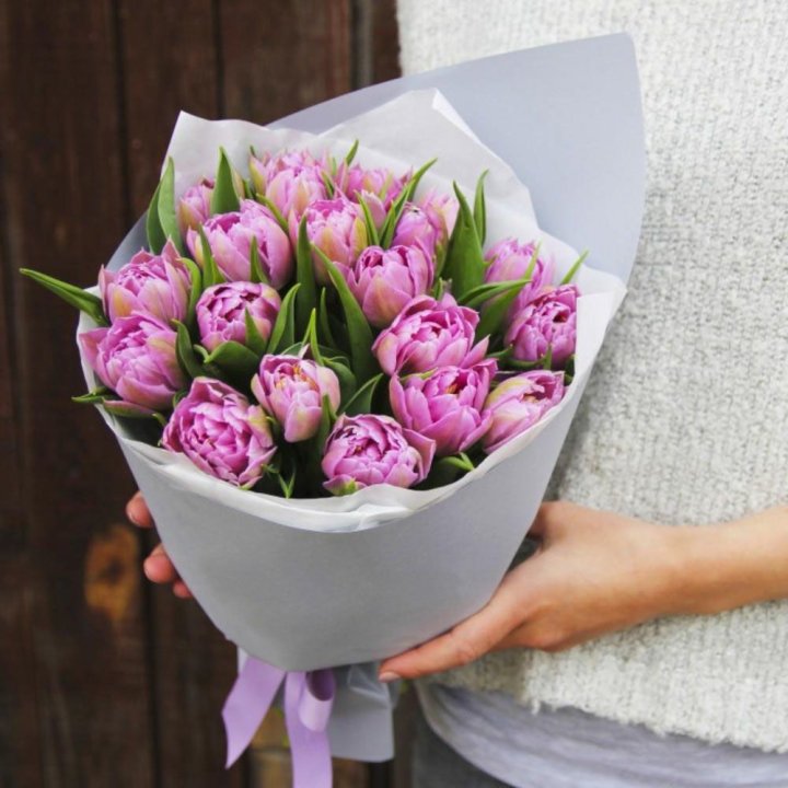 Букет пионовидных тюльпанов в Энгельсе
