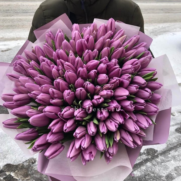 101 сиреневый тюльпан в Энгельсе