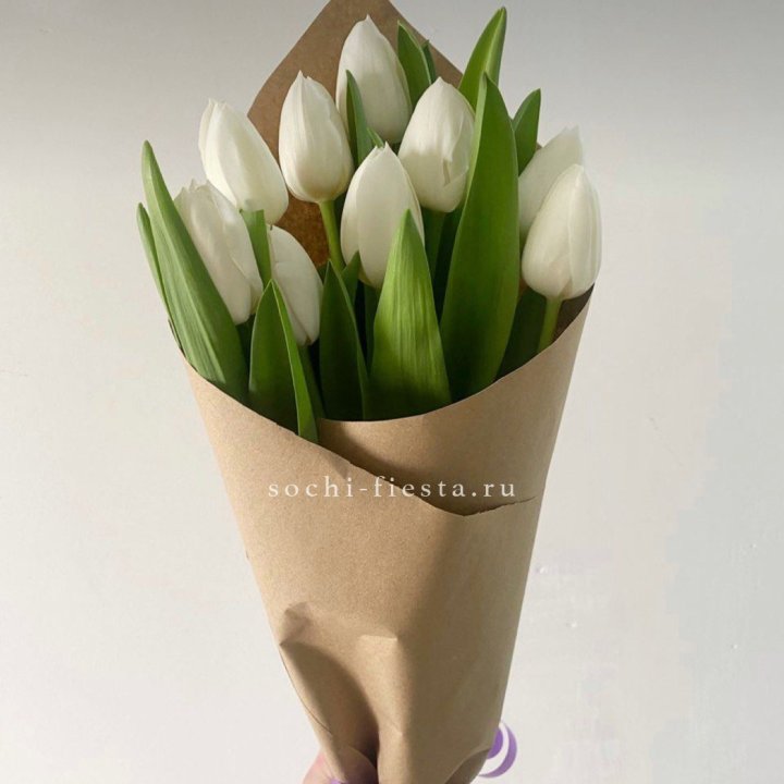 Букет белых тюльпанов в Энгельсе