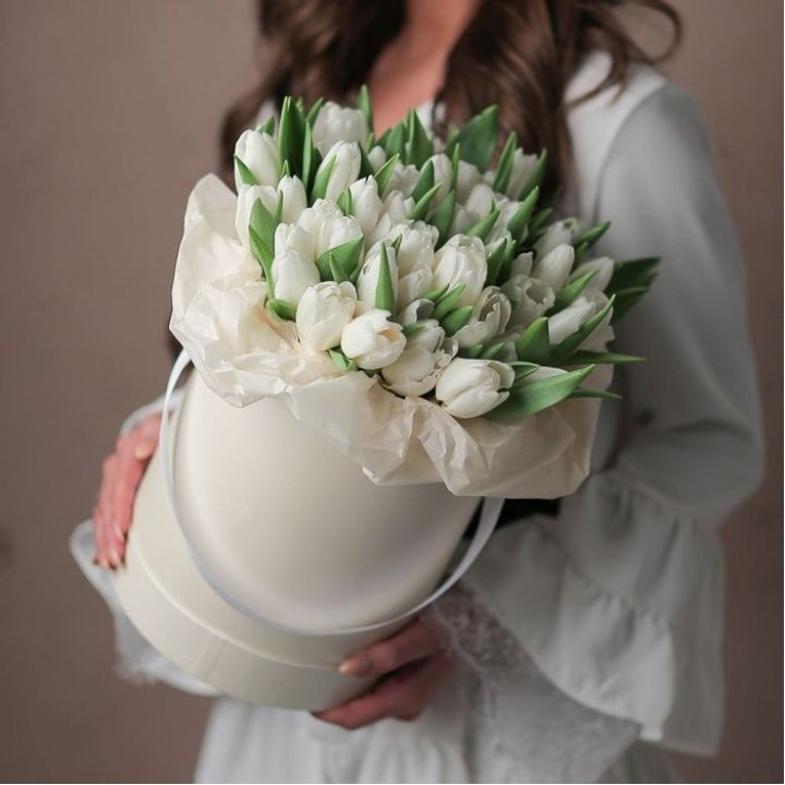 Тюльпаны в цилиндре  в Энгельсе